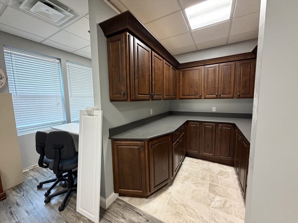 2307 Acushnet Avenue, New Bedford MA 02745 photo 5