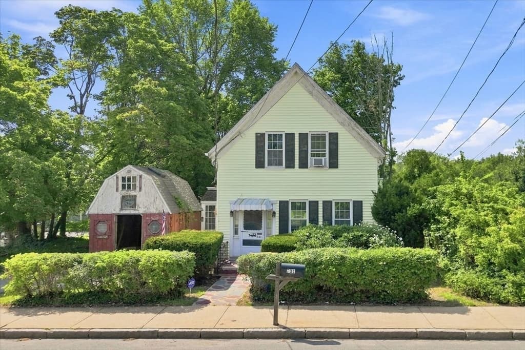 731 S Main St, Randolph MA 02368