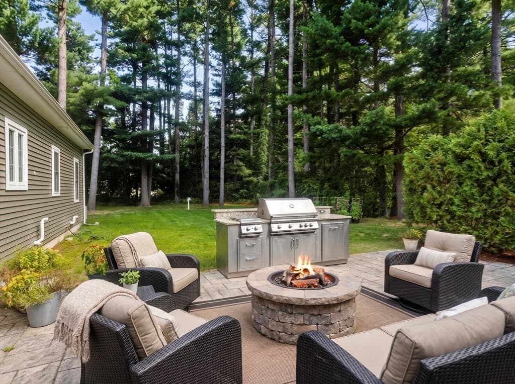 6 Joan St, Wilbraham MA 01095 photo 41