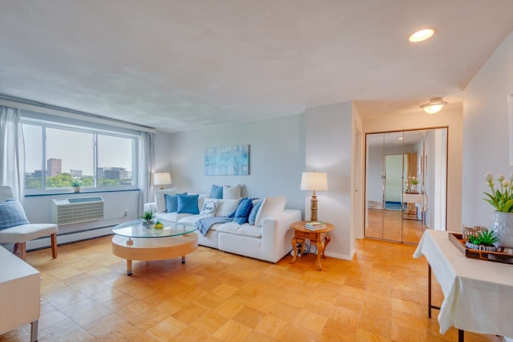 287 Harvard St # 79, Cambridge MA 02139 photo 2