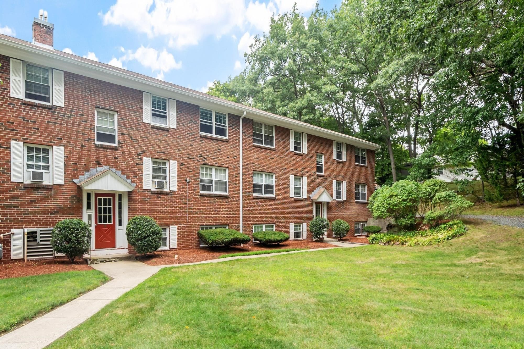 Condominium at 68 Preston Street # 2C, Wakefield MA 01880, Wakefield, photo 23 of 34