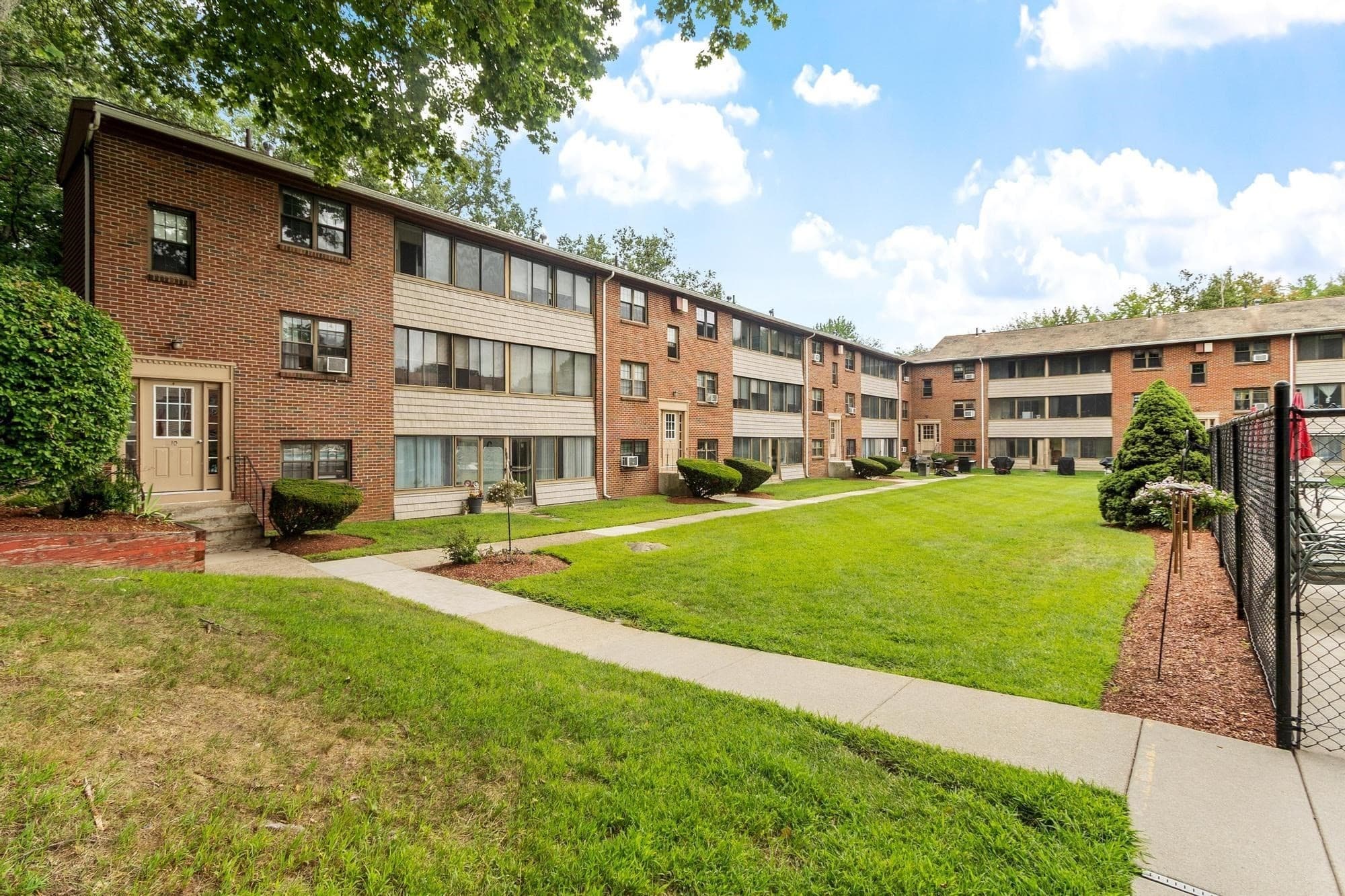 Condominium at 68 Preston Street # 2C, Wakefield MA 01880, Wakefield, photo 24 of 34