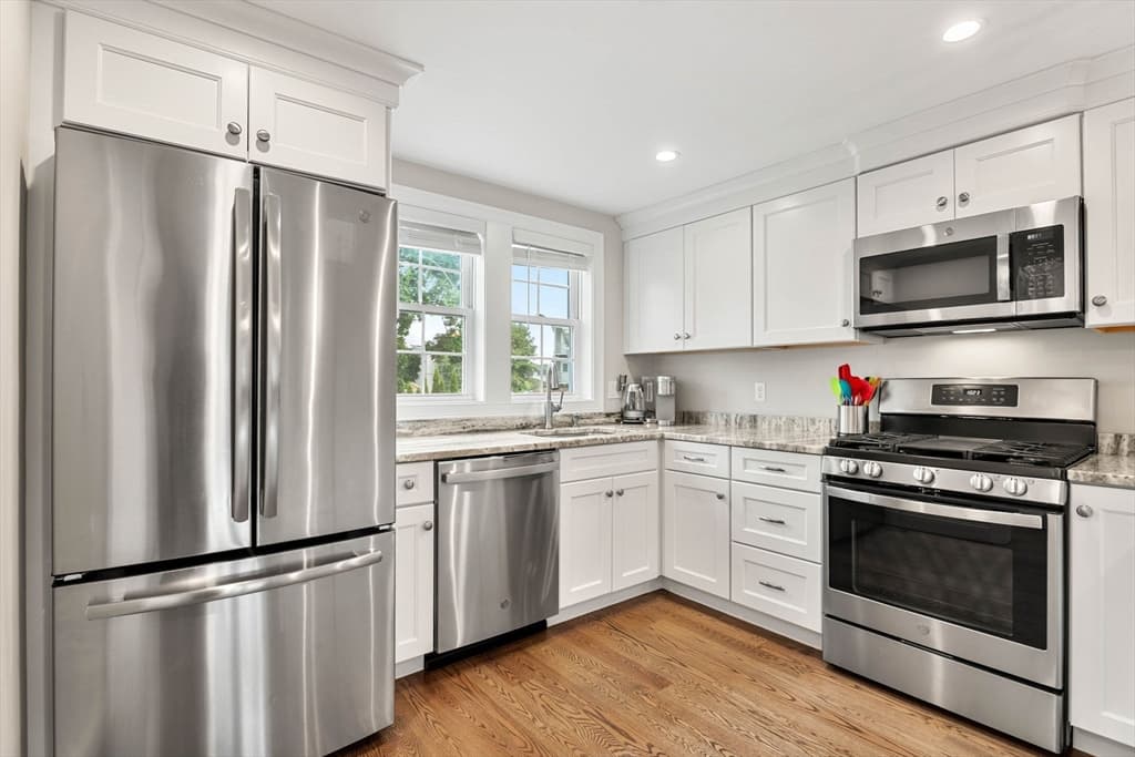 34 Beckford St # D, Beverly MA 01915 photo 6