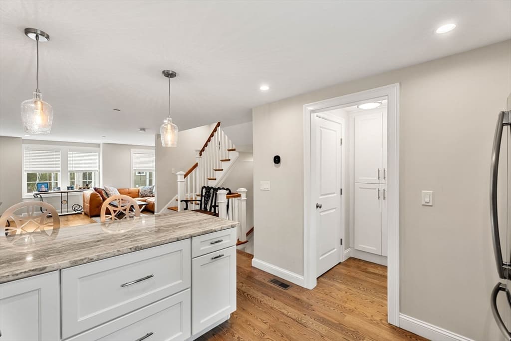 34 Beckford St # D, Beverly MA 01915 photo 9
