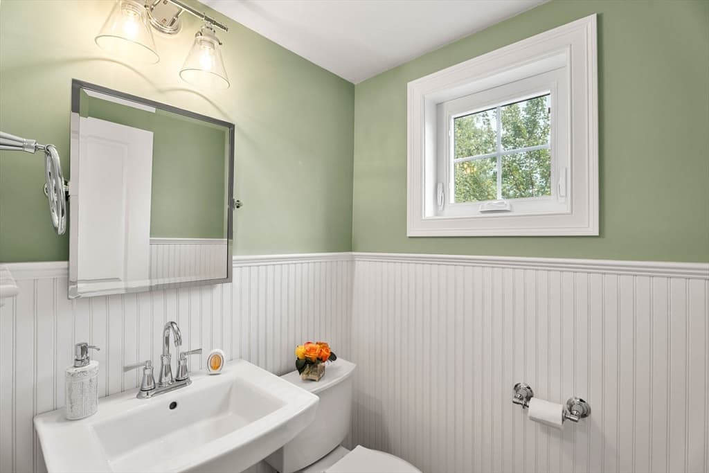 34 Beckford St # D, Beverly MA 01915 photo 11