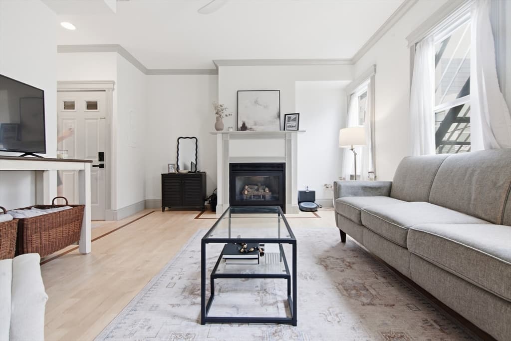 255 Gold St # 2, Boston MA 02127 photo 9