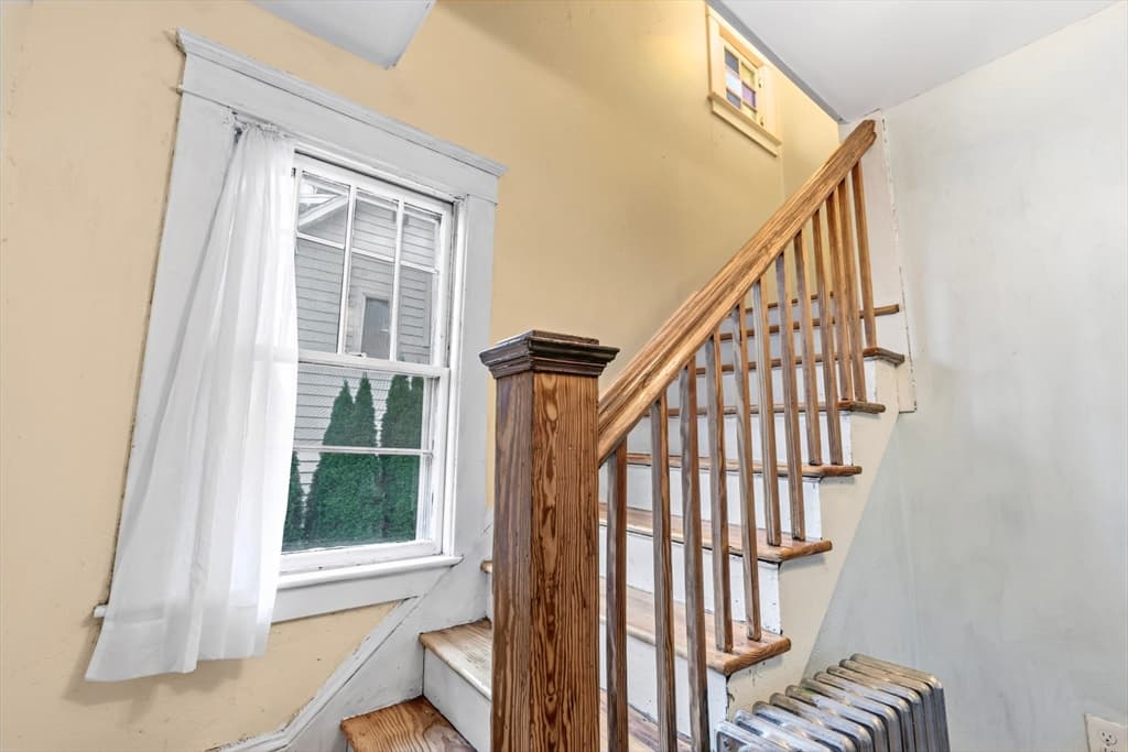 51 Francis Ave, Holyoke MA 01040 photo 22