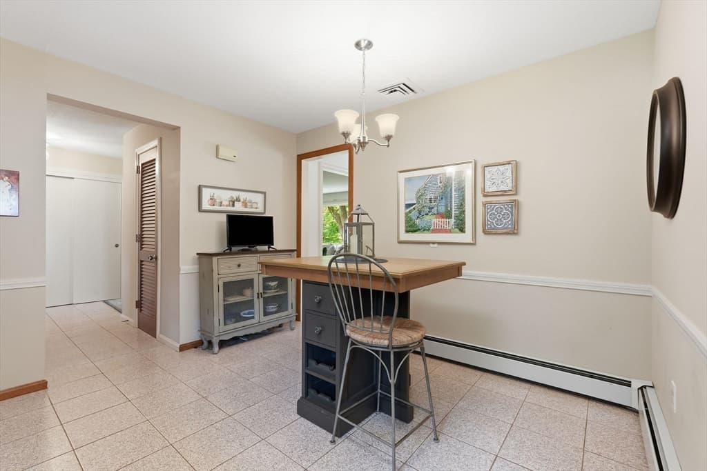 22 Williston Dr, Longmeadow MA 01106 photo 11