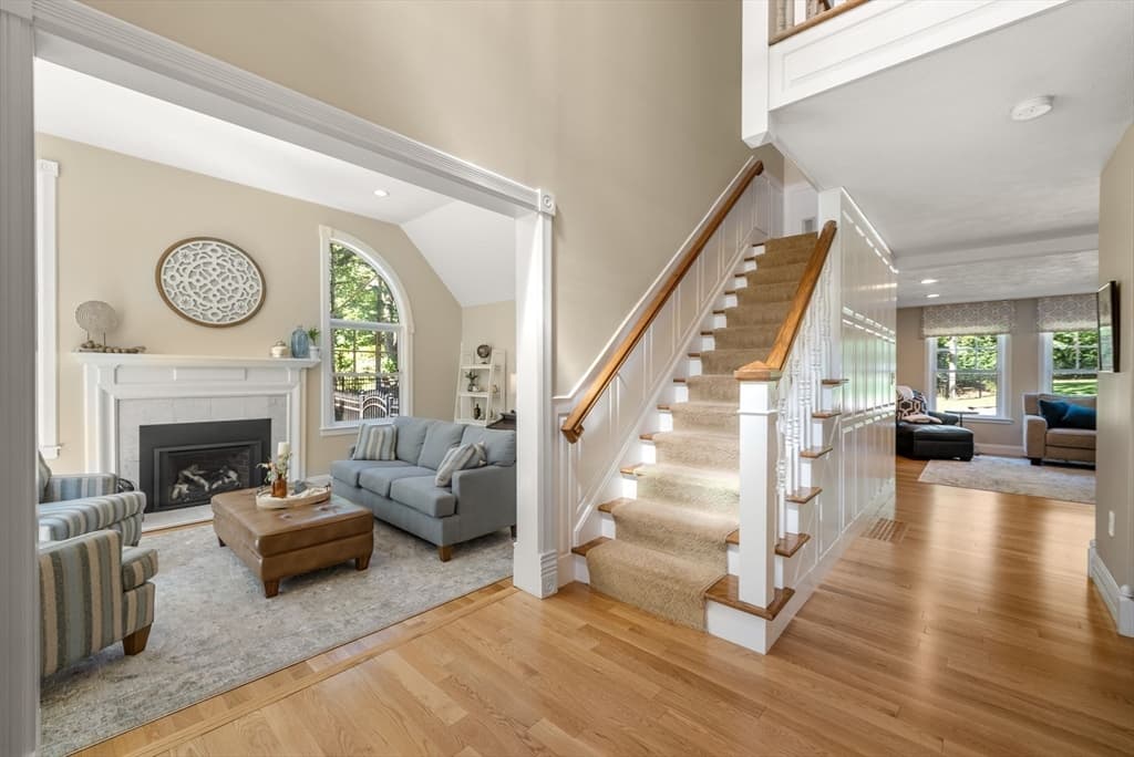 5 Queen Anne Rd, Hopkinton MA 01748 photo 4