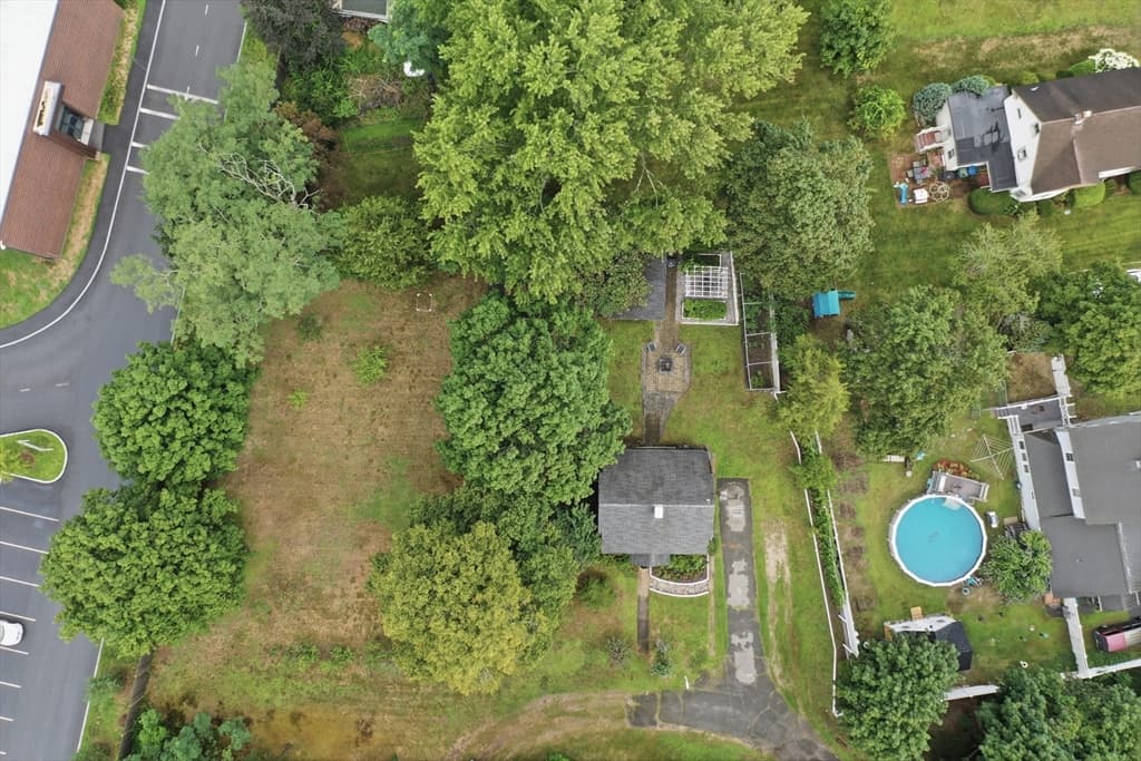 101 Pleasant St, Tewksbury MA 01876 photo 5