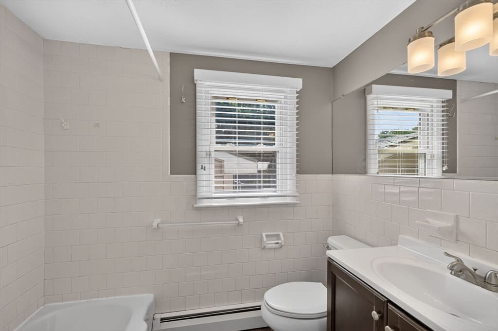 165 Swansom Rd, Swansea MA 02777 photo 22