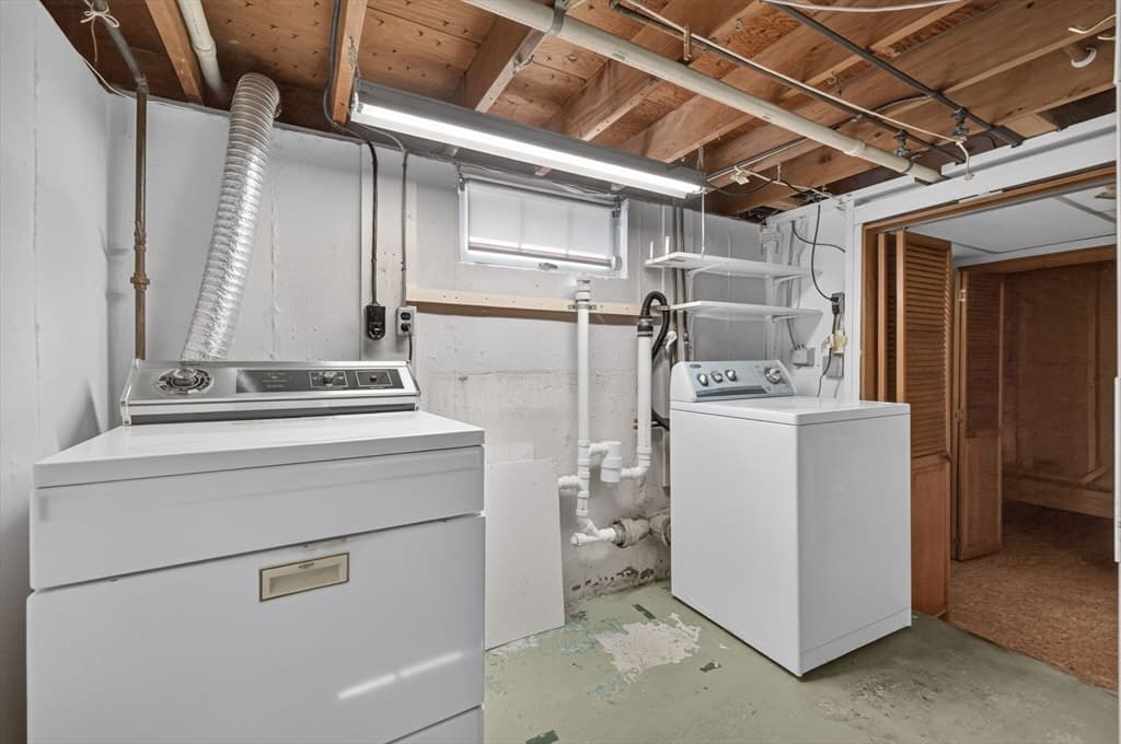 165 Swansom Rd, Swansea MA 02777 photo 36