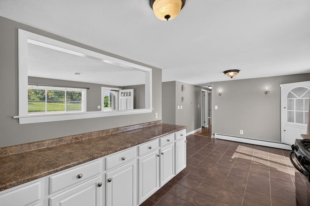 165 Swansom Rd, Swansea MA 02777 photo 15
