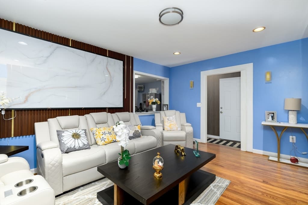956 Main St, Clinton MA 01510 photo 7
