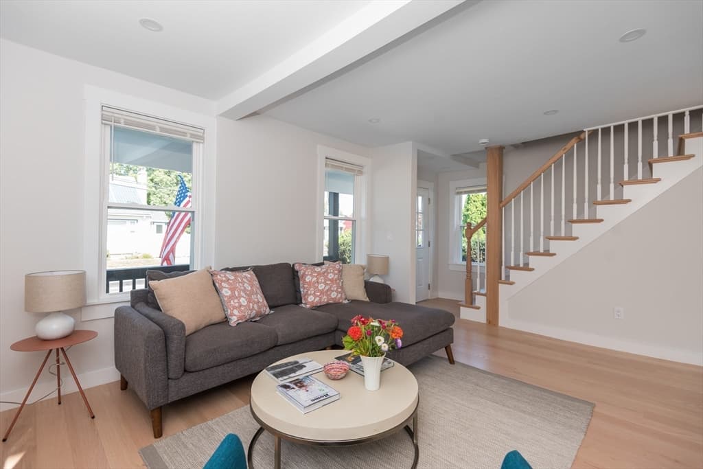 12 Norton St, Boston MA 02136 photo 17