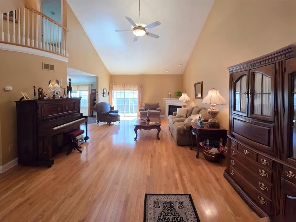 Condominium at 37 Horne Way # 37, Millbury MA 01527, Millbury, photo 6 of 33