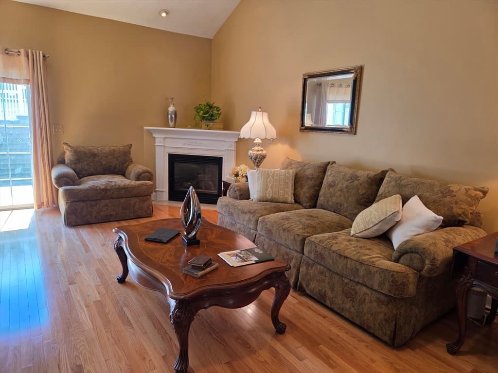 Condominium at 37 Horne Way # 37, Millbury MA 01527, Millbury, photo 8 of 33