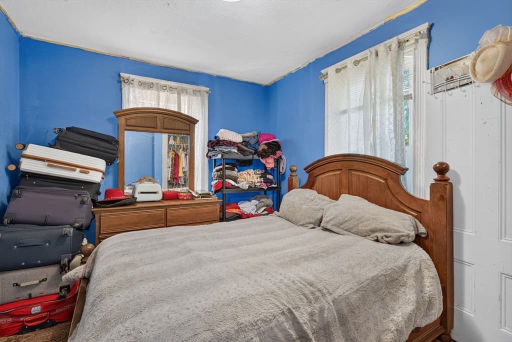 16 Gilbert Ave, Haverhill MA 01832 photo 9