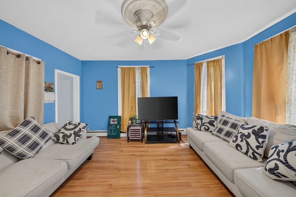 16 Gilbert Ave, Haverhill MA 01832 photo 4