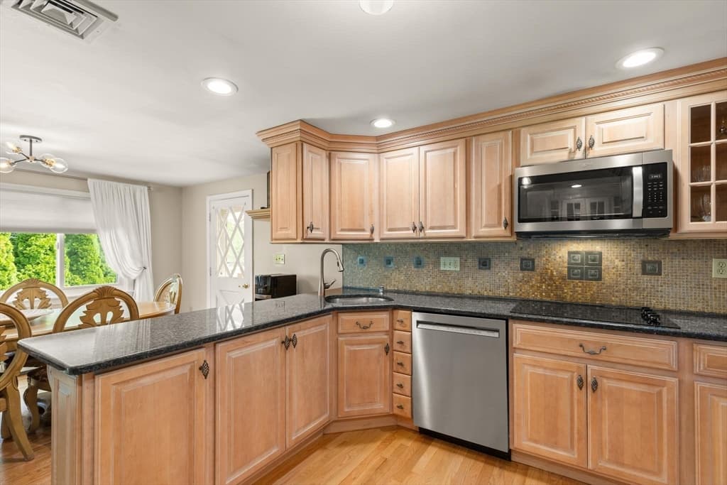 71 Poulos Rd, Braintree MA 02184 photo 14