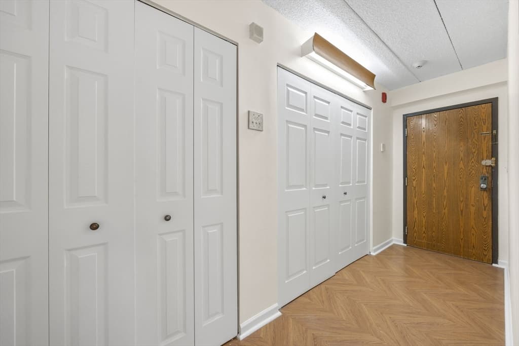180 Green St # 406, Melrose MA 02176 photo 2