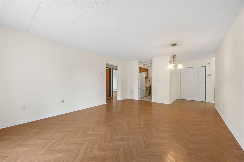 180 Green St # 406, Melrose MA 02176 photo 5