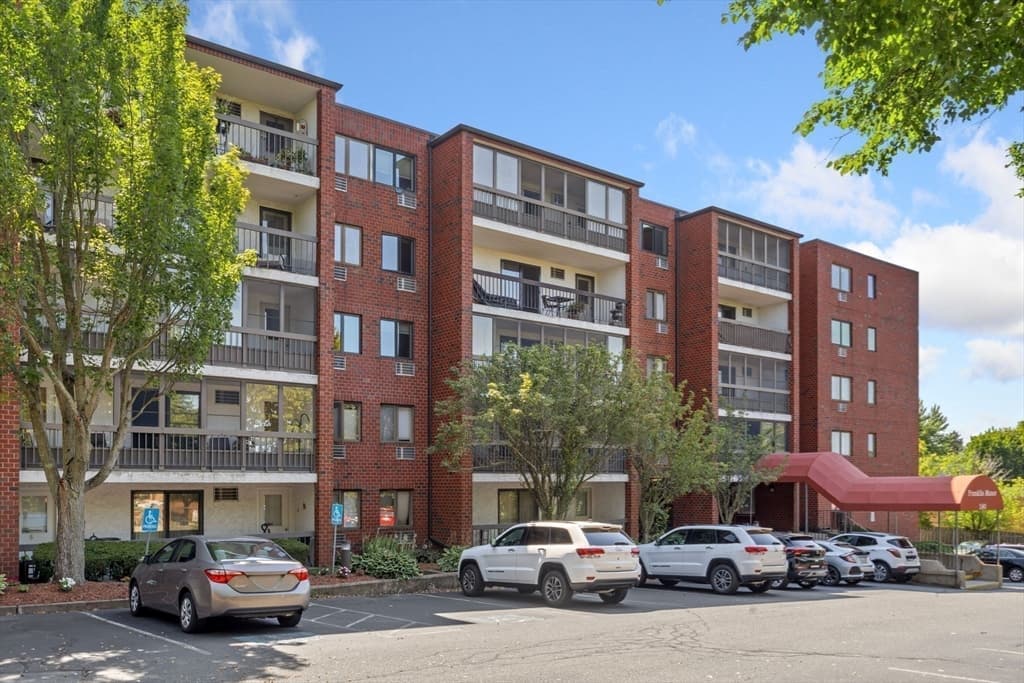 180 Green St # 406, Melrose MA 02176 photo 29
