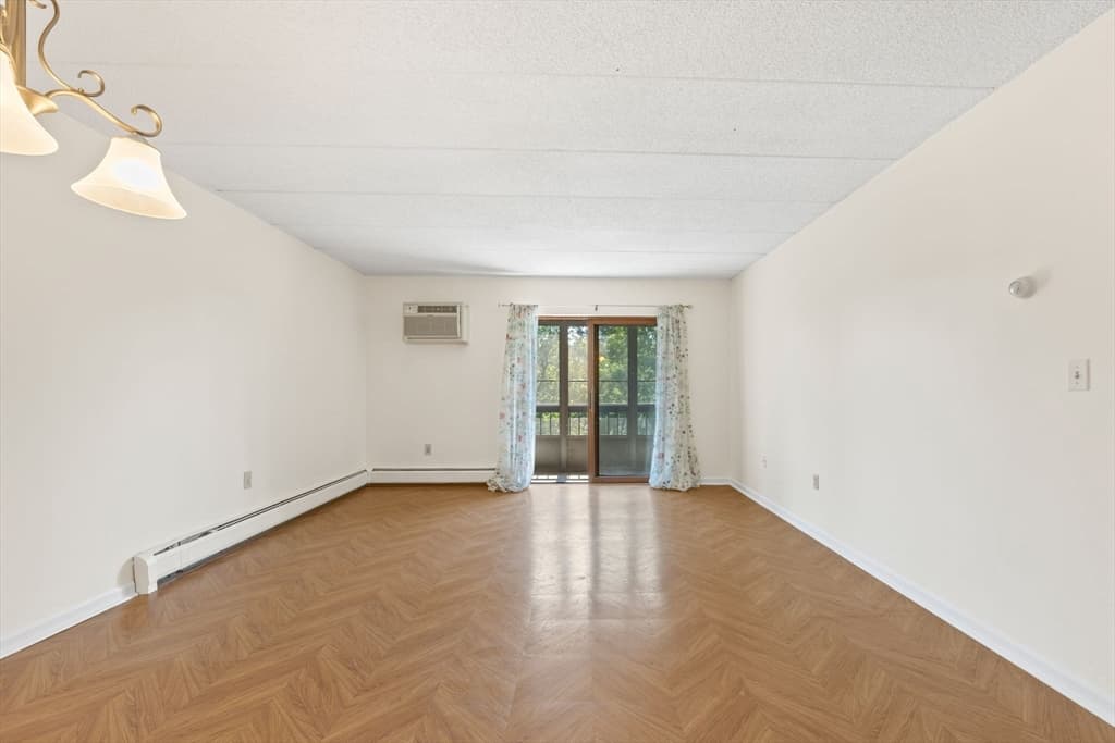 180 Green St # 406, Melrose MA 02176 photo 8
