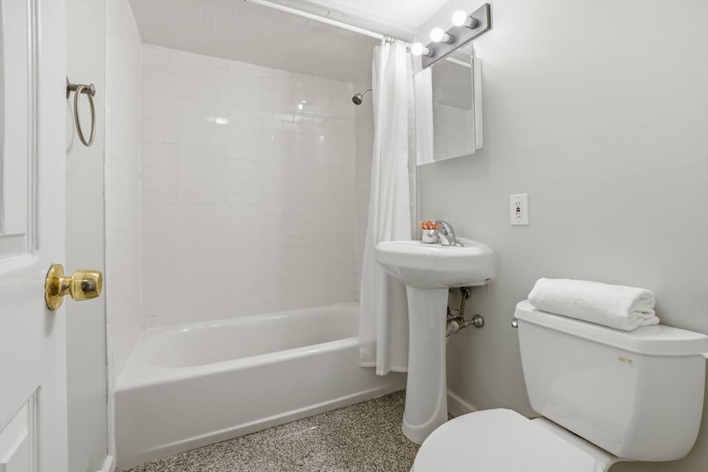 14 Riverside St # 1, Watertown MA 02472 photo 17