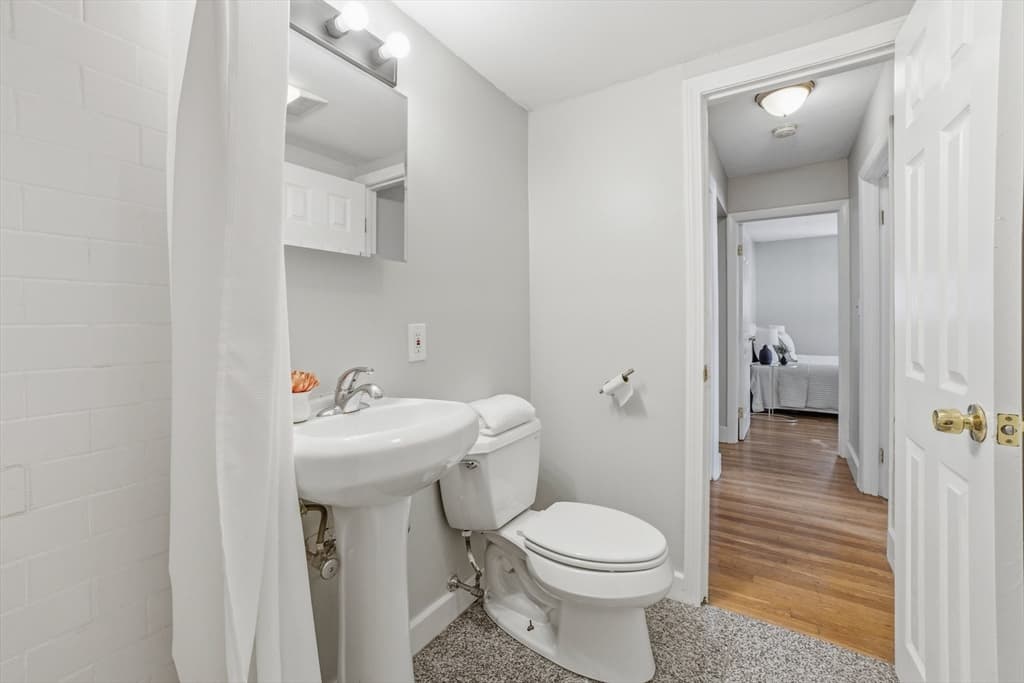 14 Riverside St # 1, Watertown MA 02472 photo 16