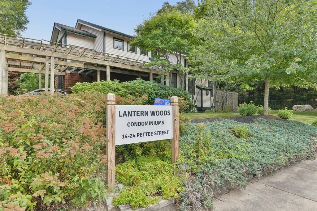 20 Pettee St # 20, Newton MA 02464 photo 28