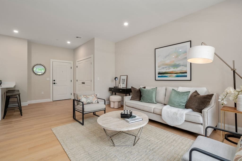7 Cross St # 201, Wilmington MA 01887 photo 3