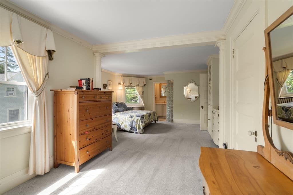 105 Randolph Ave, Milton MA 02186 photo 15