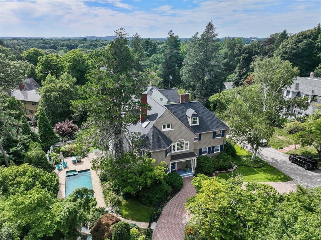105 Randolph Ave, Milton MA 02186 photo 25