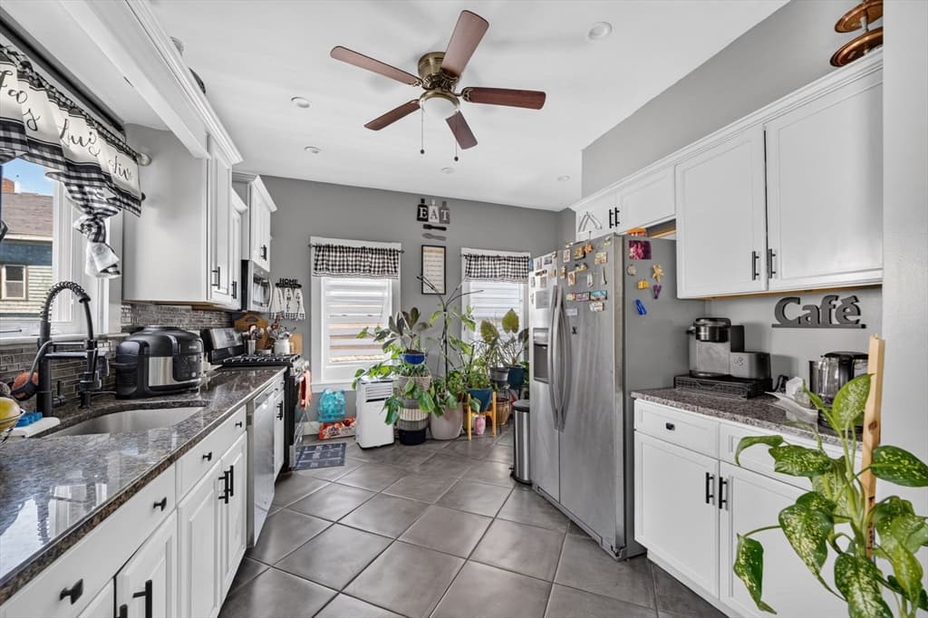 216 Cedar Street, New Bedford MA 02740 photo 11