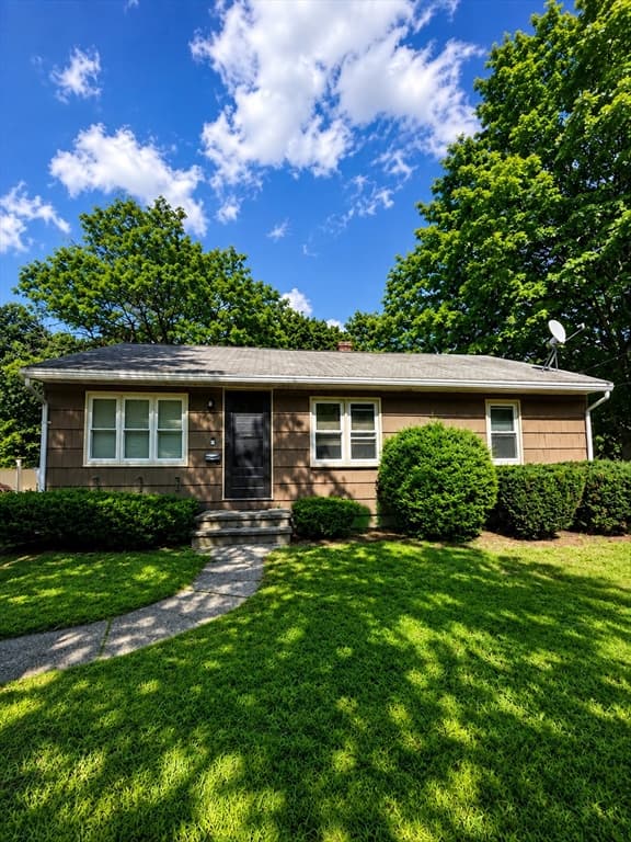 37 Mountview Drive, Clinton MA 01510