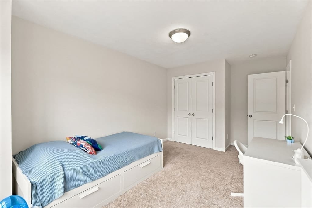 Condominium at 59 Riley Rd # 59, Tyngsborough MA 01879, Tyngsborough, photo 15 of 35
