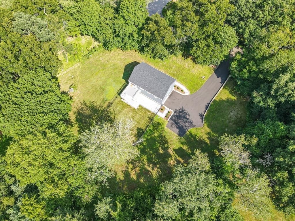 174 Bent St, Franklin MA 02038 photo 42