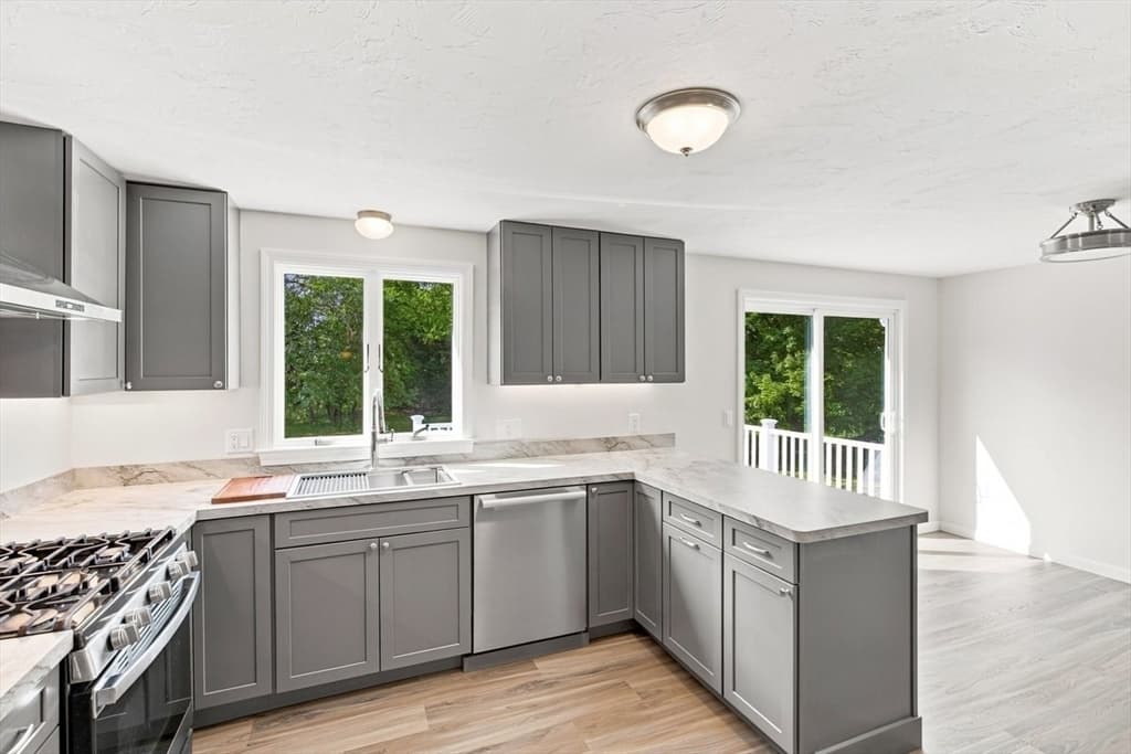 174 Bent St, Franklin MA 02038 photo 7