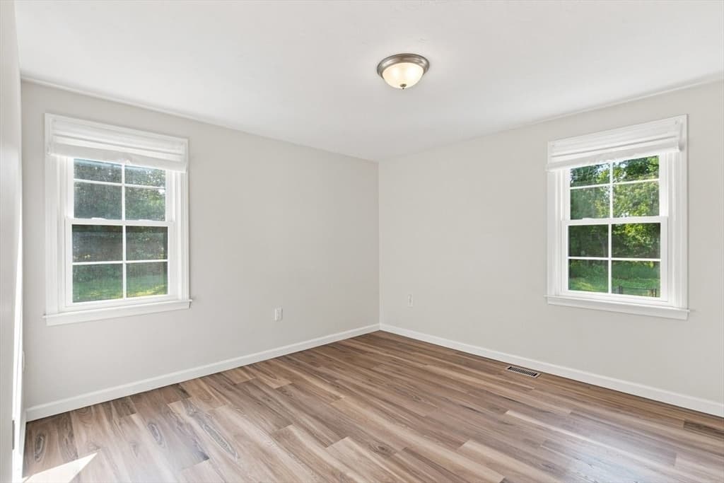 174 Bent St, Franklin MA 02038 photo 24
