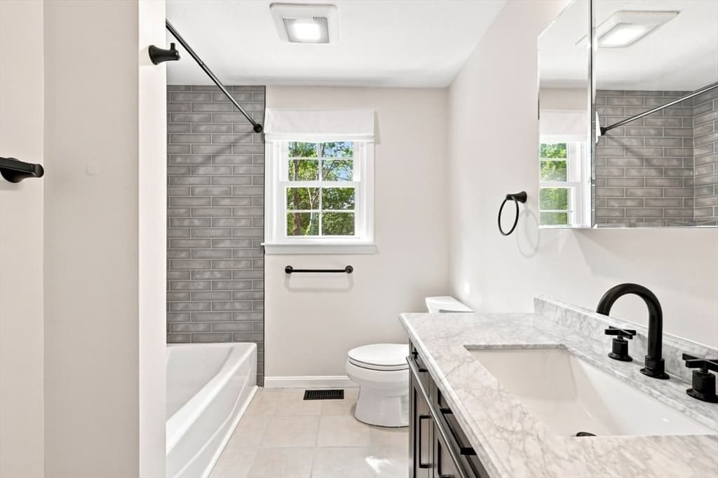 174 Bent St, Franklin MA 02038 photo 19
