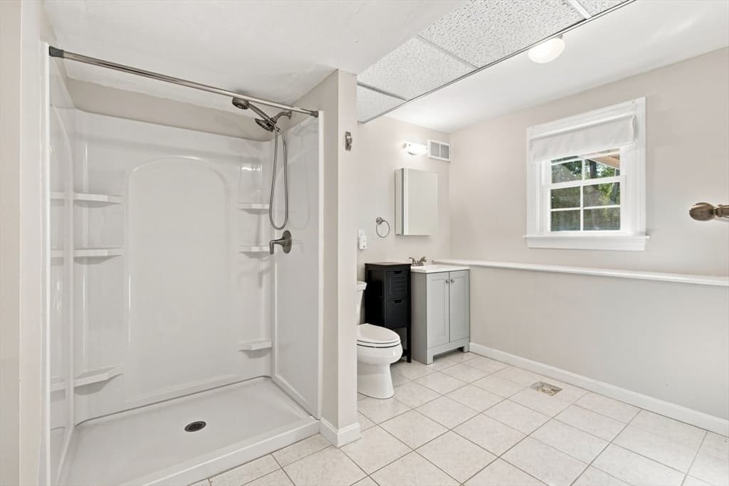 174 Bent St, Franklin MA 02038 photo 31