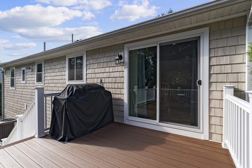 2 Cutter Ln, Dartmouth MA 02748 photo 8