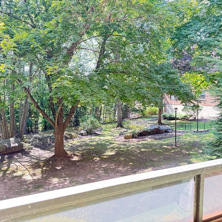 406 Paradise Rd # 1C, Swampscott MA 01907 photo 13