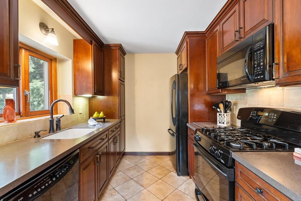 188 Florence Street, Melrose MA 02176 photo 9