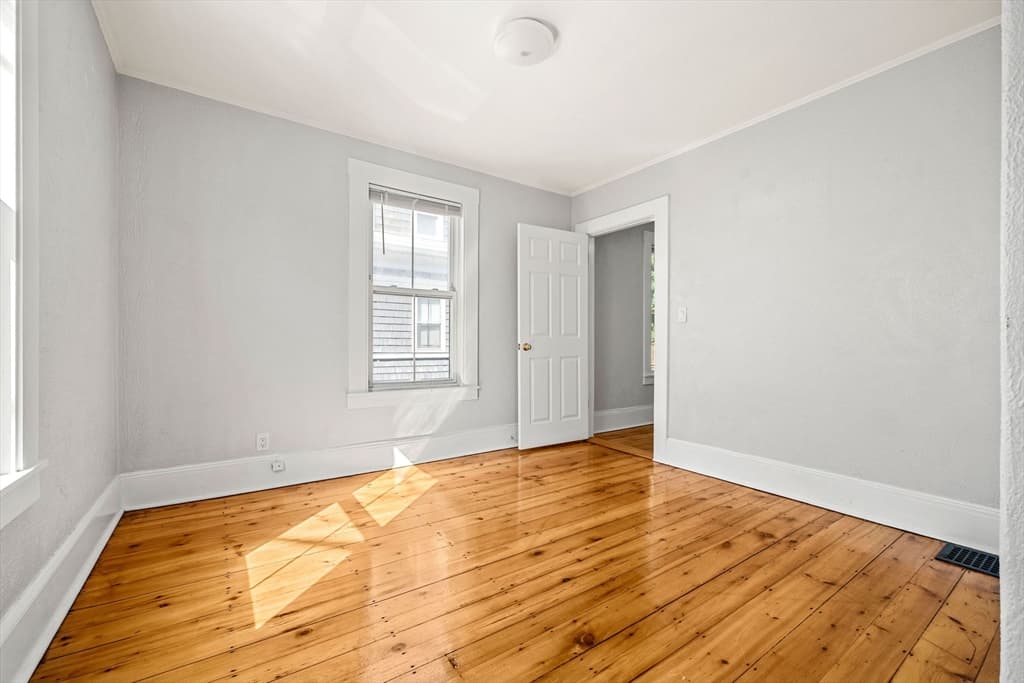 13 Knowlton St, Beverly MA 01915 photo 17