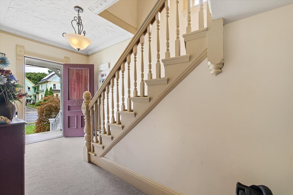 215 S Main St, Orange MA 01364 photo 10