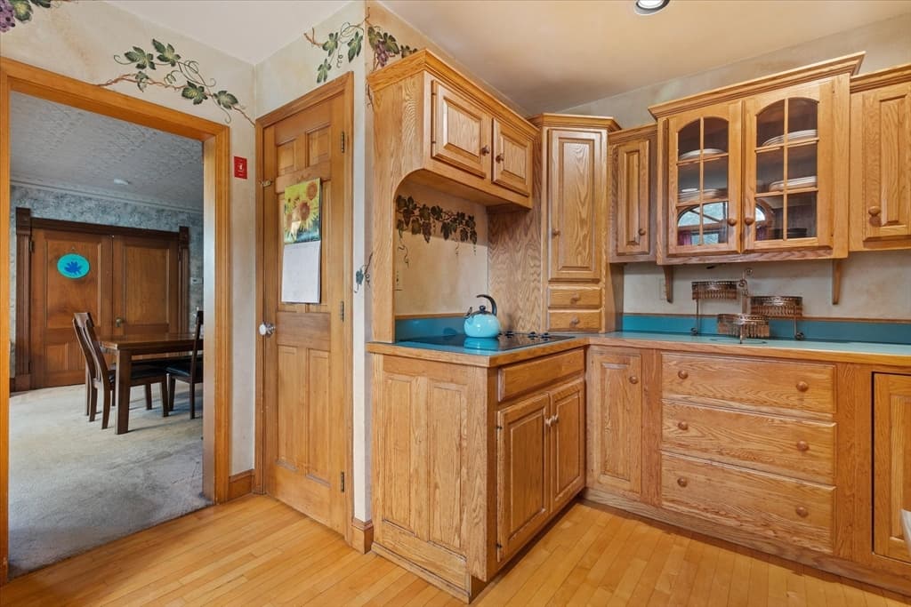 215 S Main St, Orange MA 01364 photo 15