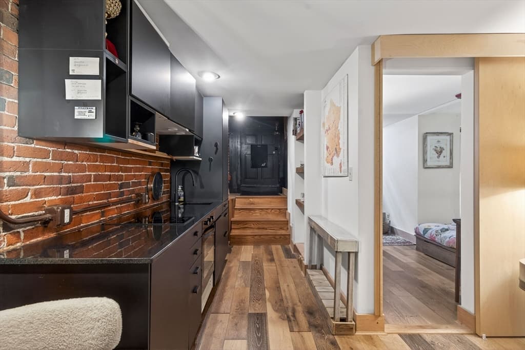 17 Grove Street # 1, Boston MA 02114 photo 11