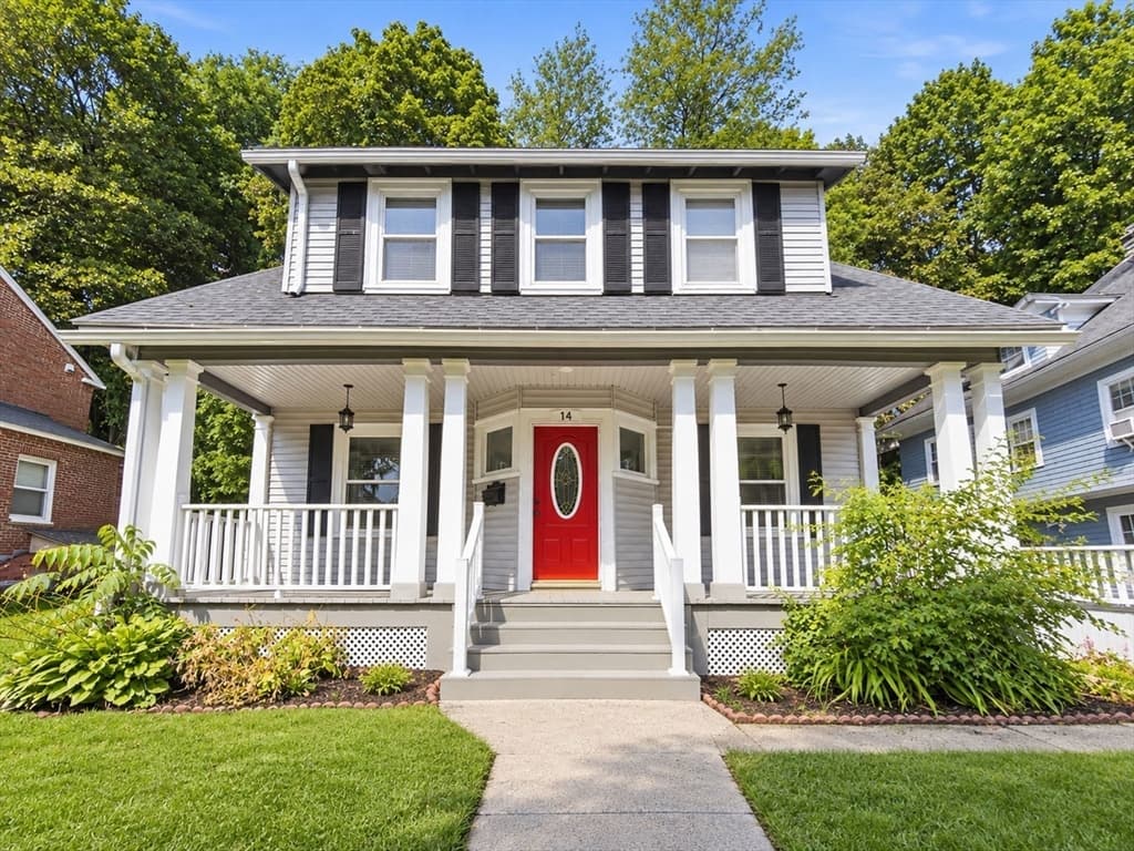 14 Saint Elmo Rd, Worcester MA 01602
